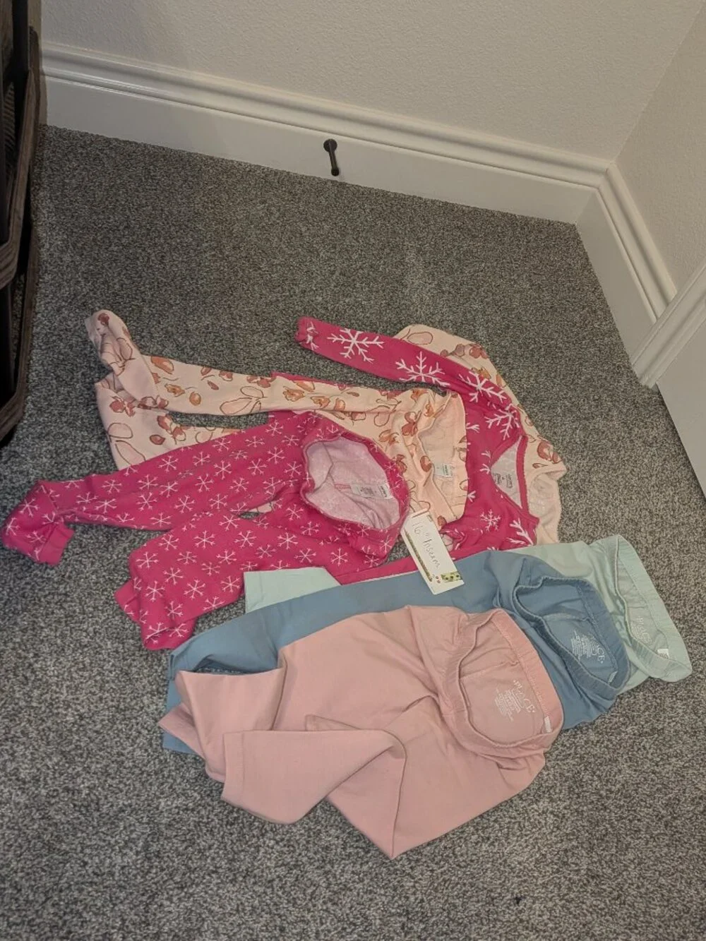 Huge 5T Girls Pajamas & Leggings 16-Piece Lot - Carters / PLACE /Sweet Butterfly